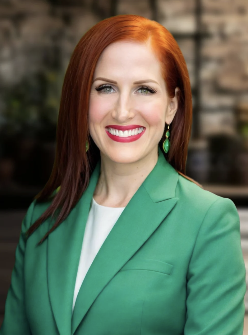 Headshot of Sarah Austin